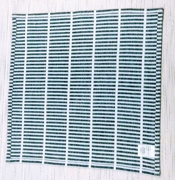 Offer # 3214 Coordinated Dining Table Linen Set of 1 Table Runner + 4 Placemats + 4 Napkins + 4 Napkin Rings Stock